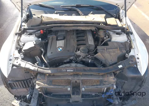 2011 BMW 328I из США, поврежденный, VIN WBADW3C54BE537157